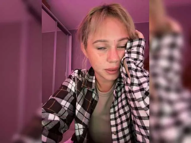 AmyGlad on BongaCams