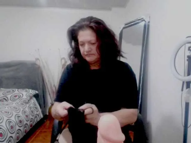 ArdienteBetaniaa on BongaCams