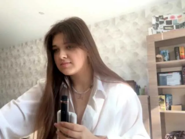 AshleaReuer on BongaCams