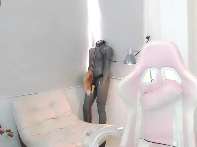 bella-moss on BongaCams
