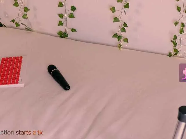 CarlyHills on BongaCams