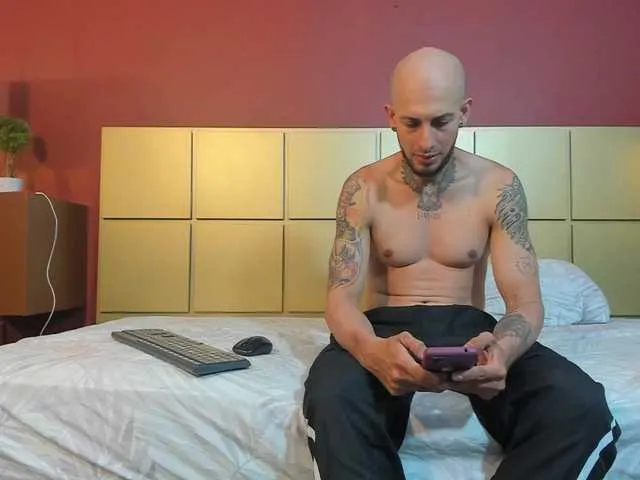CarnalDynasty on BongaCams