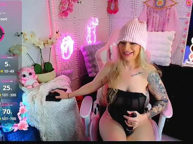 EllieKarrX on BongaCams 