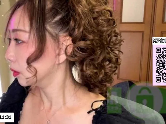 ERIKA-DREAM-JP — I want you to show me... I can't wait to see your big foreign banana. It drives me wild