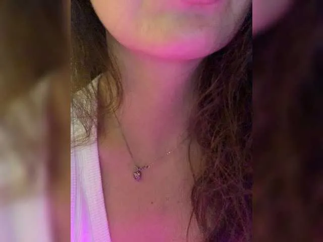 FeeBee on BongaCams