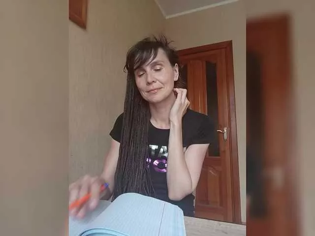 Hellenalonenochka on BongaCams 