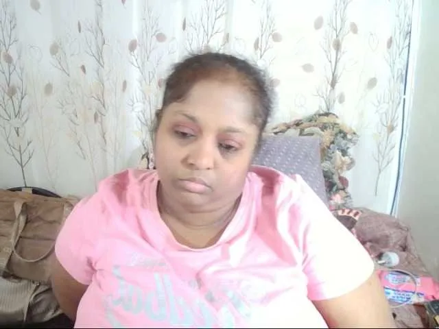 Indiantasha on BongaCams 