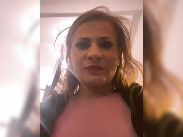 IsabellaEtha on BongaCams