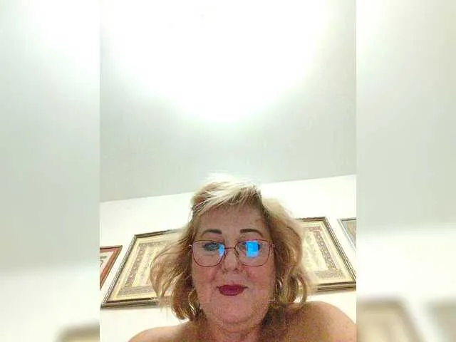 KarinkaSweet on BongaCams