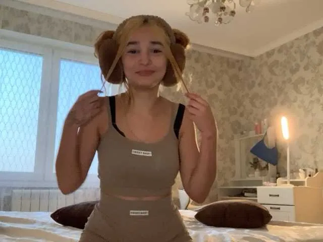 Karyy on BongaCams