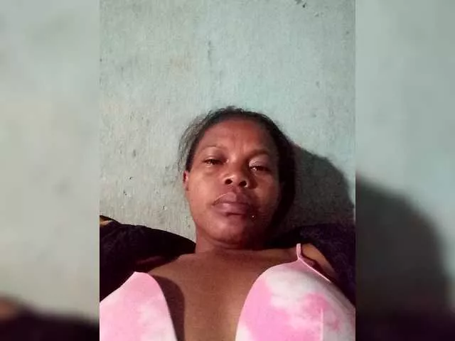 KellyhBerry on BongaCams 