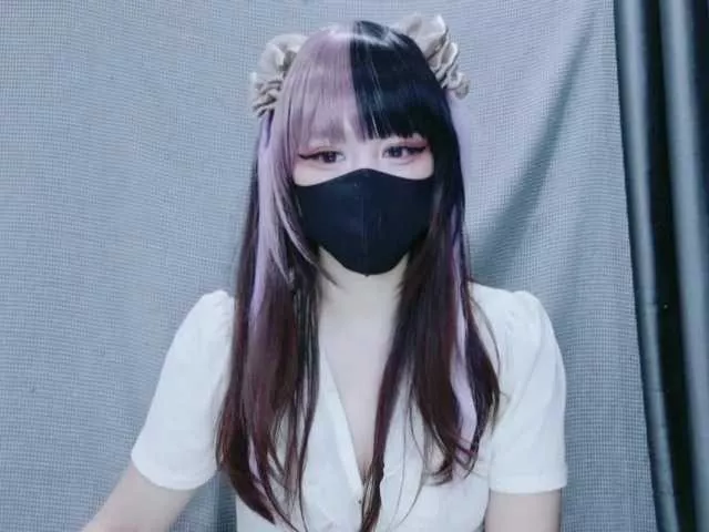 kiki-001 on BongaCams 