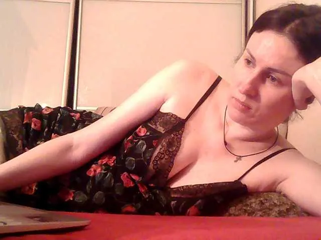 lily133 on BongaCams