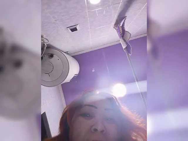 Qweentis on BongaCams 