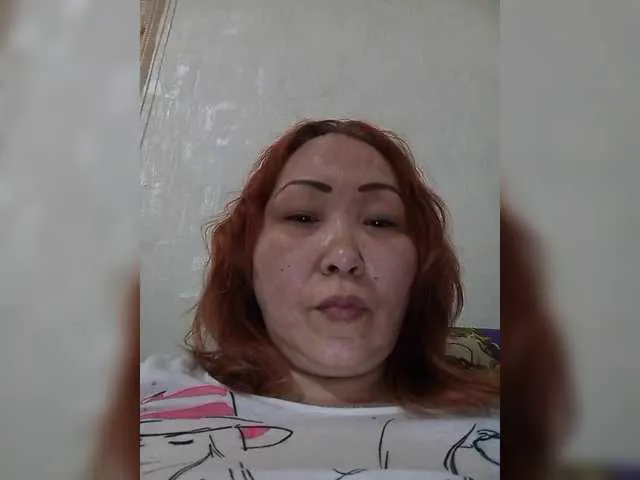 Qweentis on BongaCams