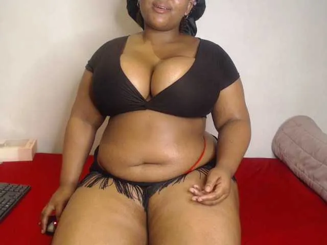 SpittingMermaid on BongaCams