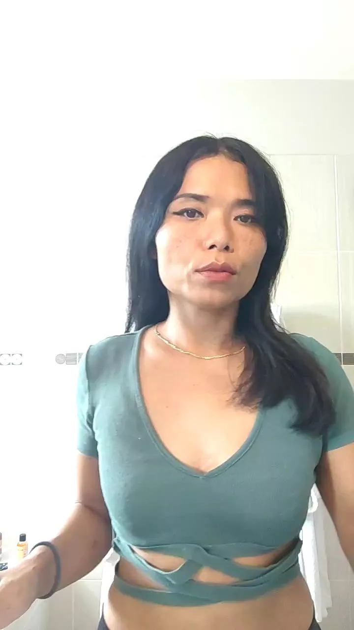 Asianwhitheuro on Cam4