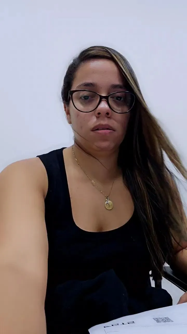 LollaBunny26 on Cam4