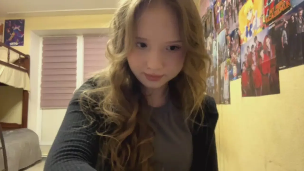 NidiaButtner on Cam4