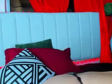 _caro_lyne_ — GOAL:  sexy anal [794 tokens remaining]  Mommy Sexy  #bigclit #anal #mommy  #lovense #smoke