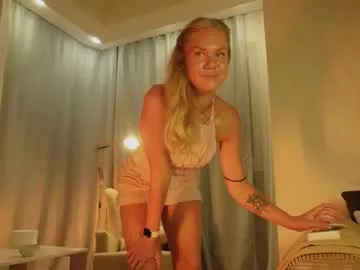 _teasecake_ —  Sweet Smile & Naughty Thoughts GOAL keep going #shy #cute #young #creamy #blonde [427 tokens remaining]