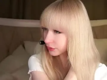 aameow — Goal: rolle up my top  ^^ 0.0 Hello! I'm Amy ^^ i'm #New Girl Here Let's Have Fun Together #cute #blonde #teen #skinny [42 tokens remaining]