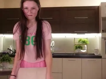angelabalay — Goal:first kiss for you |i m Mary #new girl here,glad to see you in my room! #shy #skinny #18 #young [25 tokens remaining]