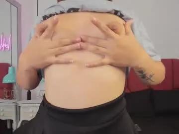 anne_cox_ on Chaturbate 