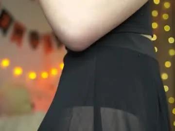 beckymadsons —  Let's reach 65000+ TODAY! I'm a #teen #18, #new #shy here, but already the best #bigass on CB  - Goal: Air kiss  [13 tokens left]