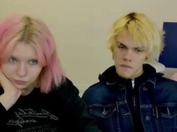 bonnie_and_c1yde — GOAL: remove t-shirt [190 tokens remaining] pvt open #couple #skinny #teen #young #new