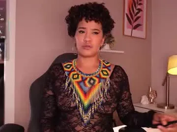 cinnamon_afrodit on Chaturbate