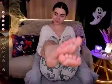 cute_chus — Goal: Suck finger with eyes contact #teen #18 #german #shy #nonude - Next Goal: Doggy tease