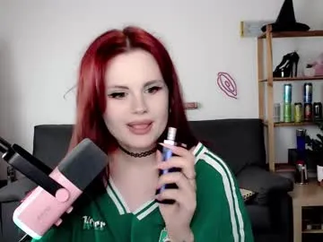 dellacrush_ on Chaturbate 