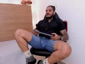 dhamian_wolf_hunter — GOAL: my cum in free [84 tokens remaining] Welcome to my room! I am looking for slaves with desires to worship me   #dirty  #master  #slave #cum #hairy 