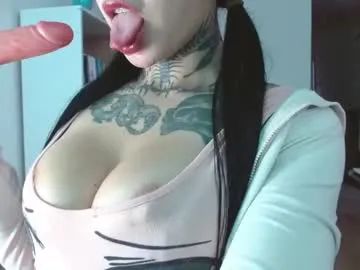 elly_skye on Chaturbate 