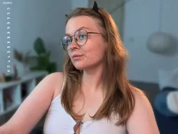 emilyforelsket — type /tipmenu & chill with me // findom dice - 19//  fav lvl 25/ 111/ 666/ 1111   #british #bigboobs #findom #german #nonude
