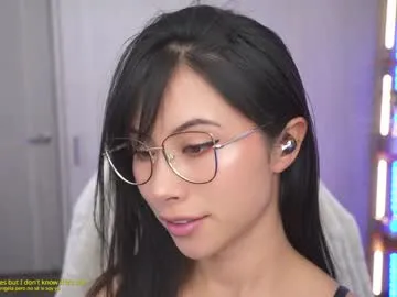 gigi_ulala —     ~~~~ - Goal: Sensual Striptease   [997 tokens left] #squirt #ahegao #deepthroat #fuckmachine #latina