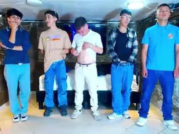 goldenjoi — GOAL: SHOW CUM [3000 tokens remaining] Welcome to my room! #18 #twink #saliva #lovense #anal #lush
