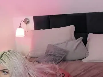 hellenroyy on Chaturbate