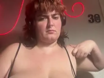 izzyishottttt — insert hush (anal) [277 tokens left] cleaning my apartment and playing with my ass (hush 1