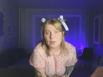 kira_citro — Sexy stockings and gloves show Spin the Wheel 33tk  PVTs open   - Goal: You know you want to fuck me #bbw #milf #bigass #bigboobs #lovense