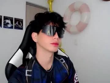 kiss_whitee on Chaturbate 