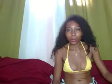 layannek on Chaturbate