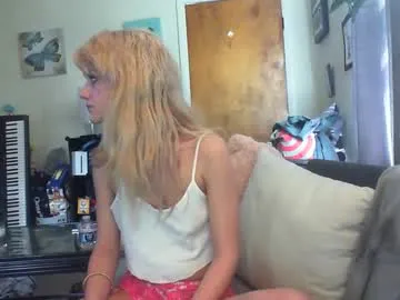 lilvioletxxx on Chaturbate 