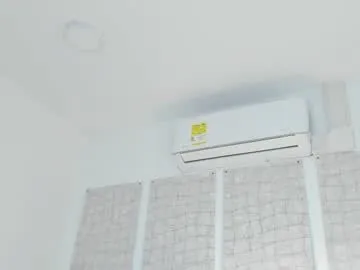niicole_steele on Chaturbate 