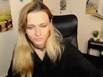 peppymia on Chaturbate 