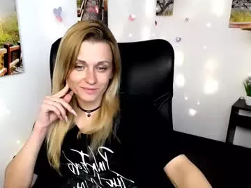 peppymia on Chaturbate 