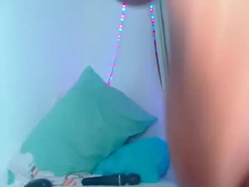 queenalya_ on Chaturbate 
