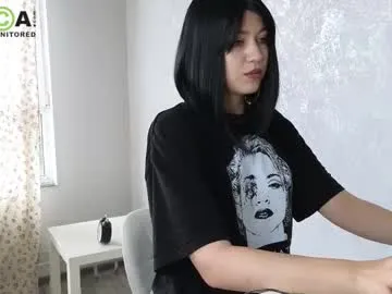 queenofwandss on Chaturbate 