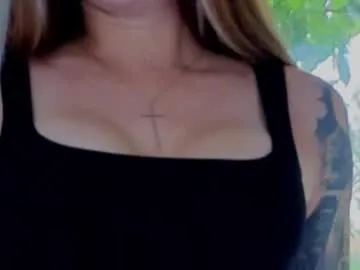 reina_cummings — #new #teen #mistress readdy to make you my slave let me #femdom you until i #squirt on your face - Multi Goal: Pleasure me on your knees [11106 tokens left]